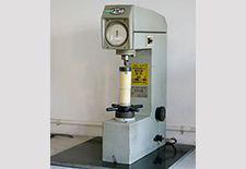 Luo type hardness tester